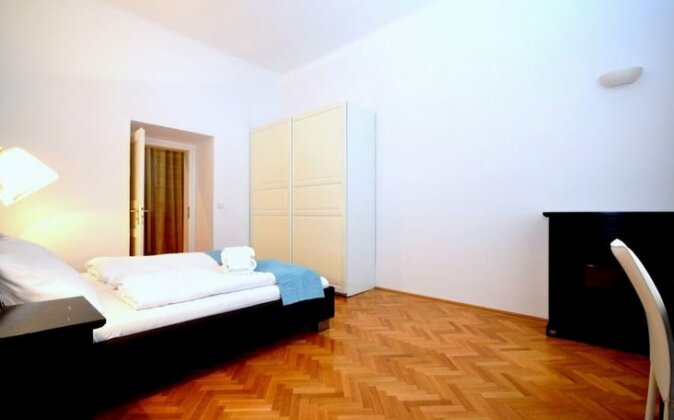Vienna Residence Quiet Apartment With Space for up to 6 People - Photo4