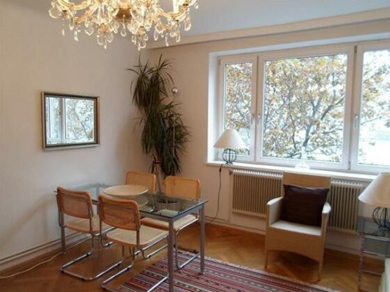 ViennaCityRent - Appartements am Franz Josefskai - Photo2