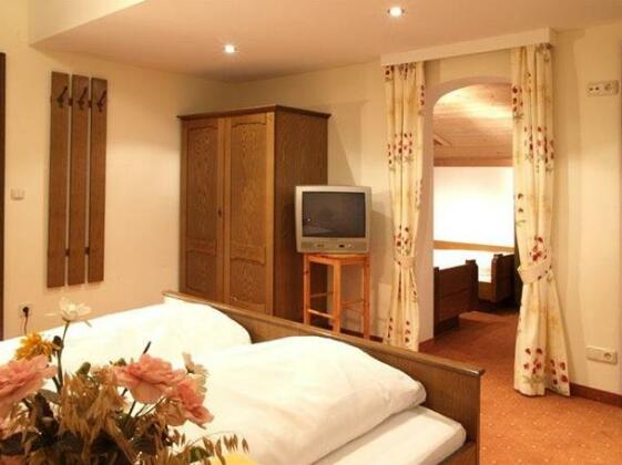 Hotel Pension Gschwentner - Photo5