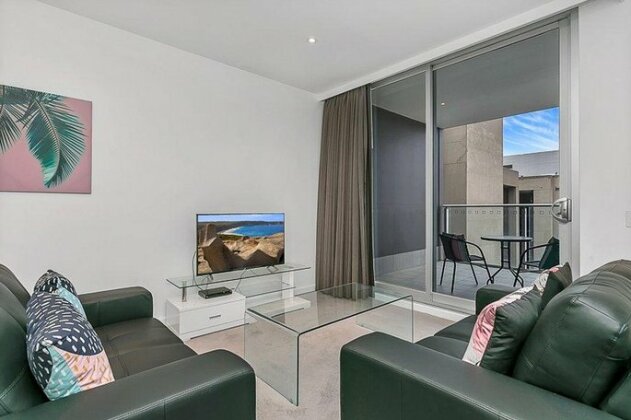 Astra Apartments Adelaide - Photo4