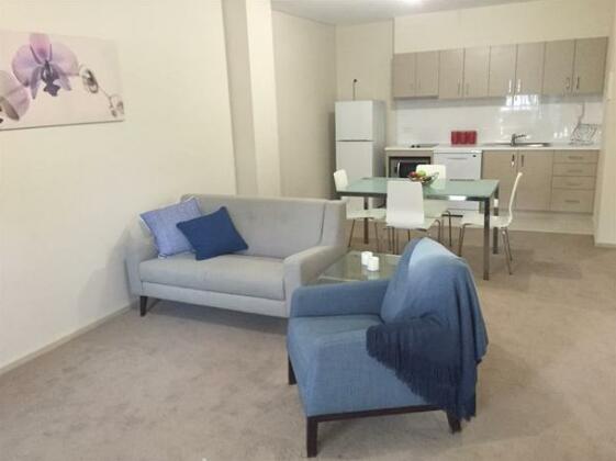 Hume Serviced Apartments - Photo2