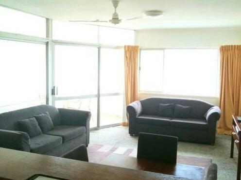 Airlie Seaview Apartments - Photo4