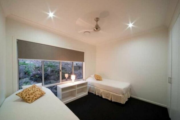 Viewpoint Holiday Home - Cannonvale - Photo3
