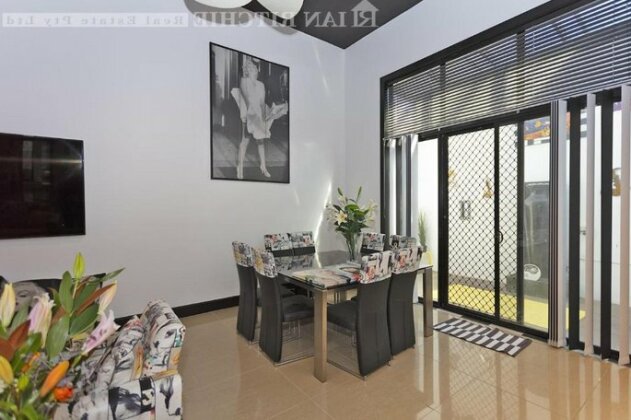Marilyns Place Private + Spacious + Central - Photo3