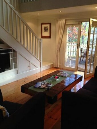 Aldgate Creek Cottage Bed and Breakfast - Photo3