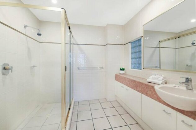 2 Bedroom Alex Unit - Ocean Pool And Park Views - Photo5