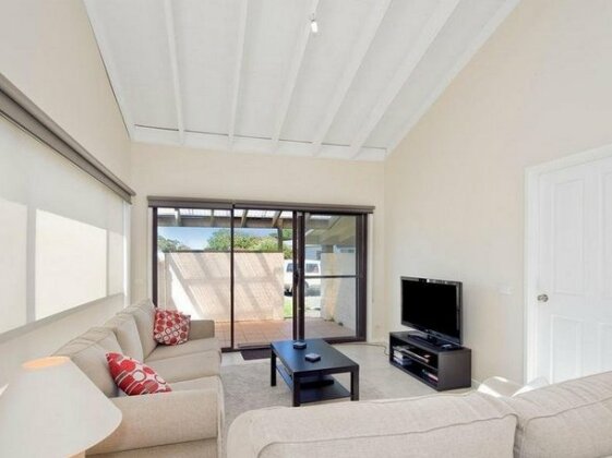 Beach Side Villa - Photo2