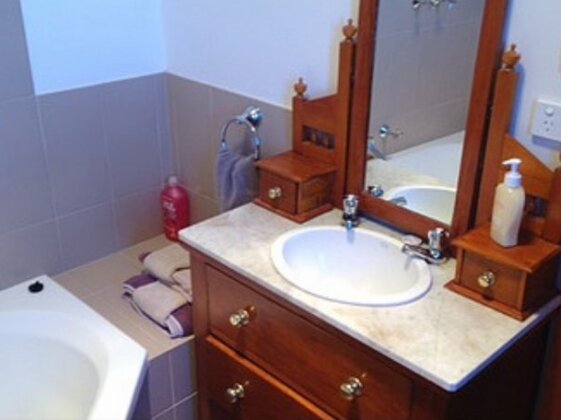 Redwing Farm Stay - Photo4