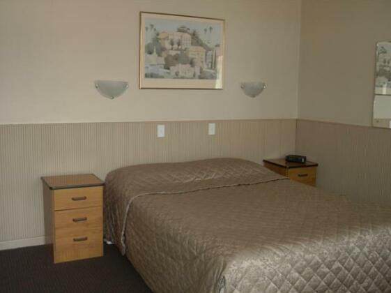 Travellers Rest Motel - Photo4