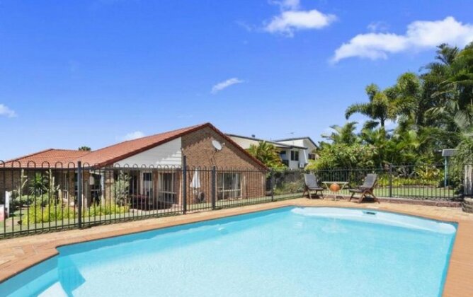 BB233 Banksia Beach Family Home - 4 Bedrooms