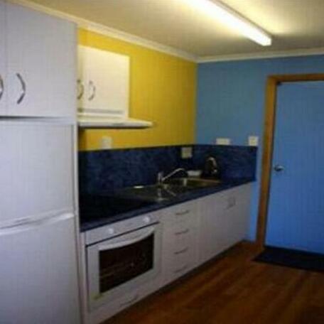 Bicheno's Gallery and Apartments - Photo4