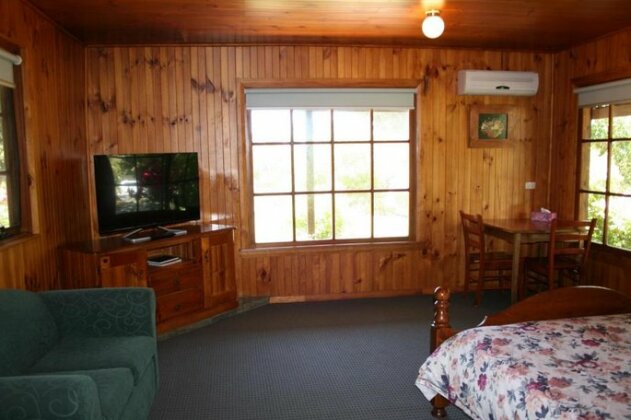 Gaol House Cottages - Photo5