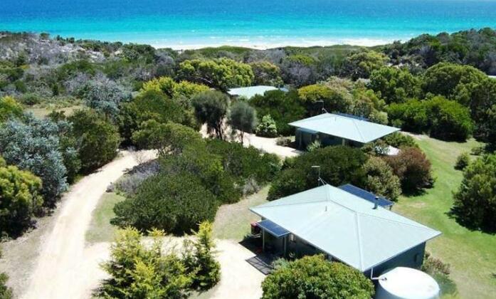 Sandpiper Ocean Cottages - Photo3
