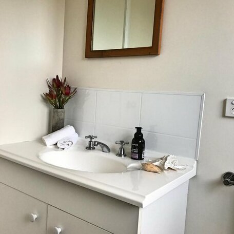 Angasi Apartment on Highcrest - Photo5