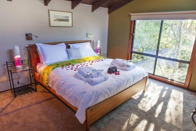 Otway Escapes Luxury Spa Cottage Accommodation Victoria