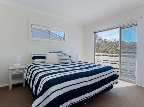 'seahaven' 2 Richardson Ave - Large Home With Aircon Smart Tv Wifi Netflix & Boat Parking - Photo2