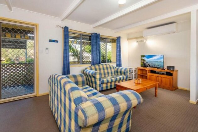 Pet Friendly Cottage in the Heart of Bribie - Wirraway St Bongaree - Photo2