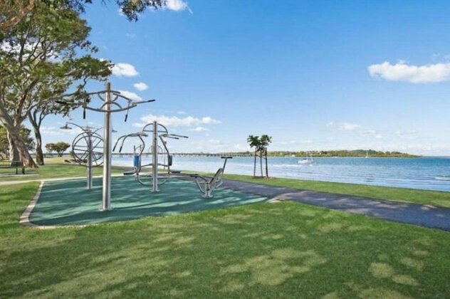 Pet Friendly Cottage in the Heart of Bribie - Wirraway St Bongaree - Photo4