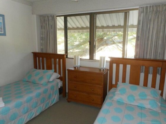 Placid Waters Holiday Apartments - Photo4
