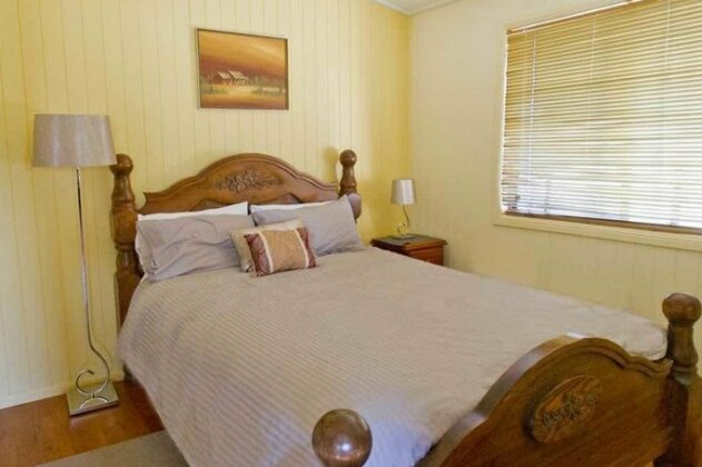 Lee Farm Stay Cottages - Photo2