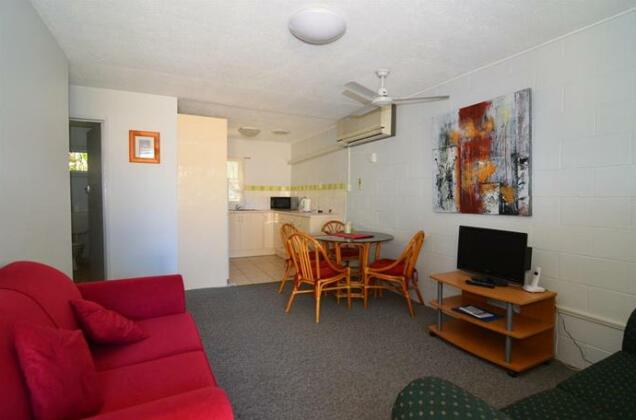 Forest Lodge Apartments - Photo3