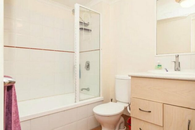 Fortitude Valley 1 Bedroom Apartment - Photo3