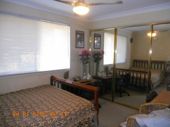 Homestay in Forest Lake near Forest Lake Village Shopping Centre - Photo4