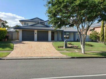 Homestay - Room for Rent - Calamvale