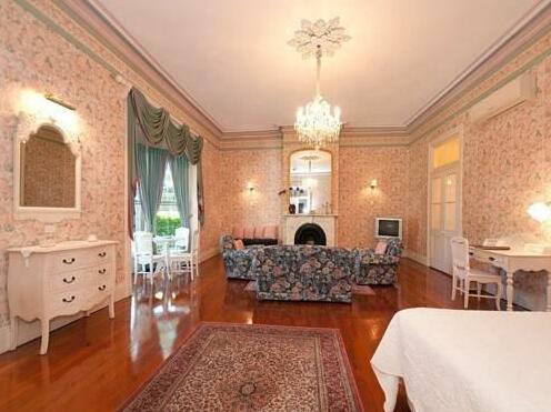 Kensington Bed and Breakfast - Photo2
