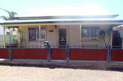 Broken Hill Country Cottage