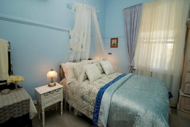 Ella's Place - Photo2