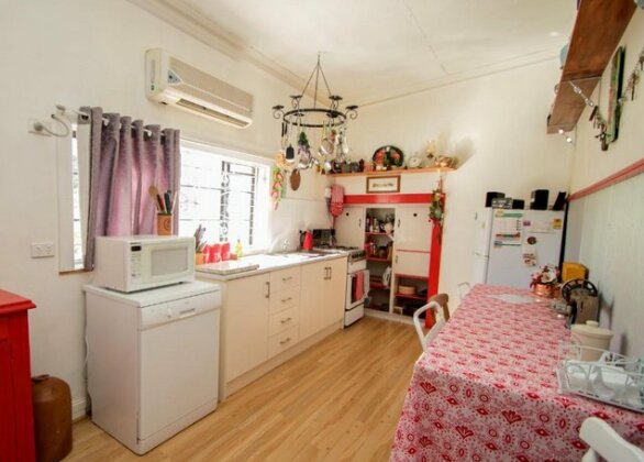 Ella's Place - Photo4