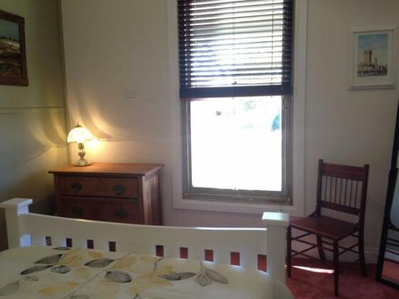 Miner's Cottage - Photo3