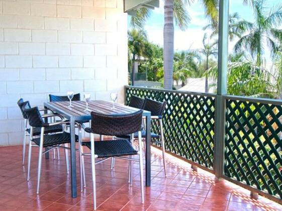 Cable Beachside Villas - Photo4