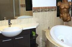Demco Bed And Breakfast Broome - Photo4