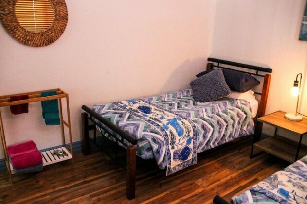 Spike the Bubble Beach House - Photo2