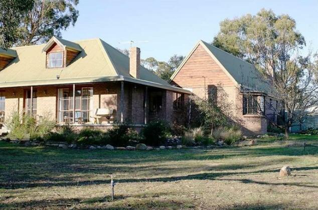Wind Song Bed & Breakfast - Photo2