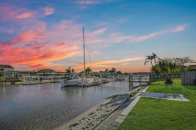 Canal Home Near Mooloolaba - Photo3