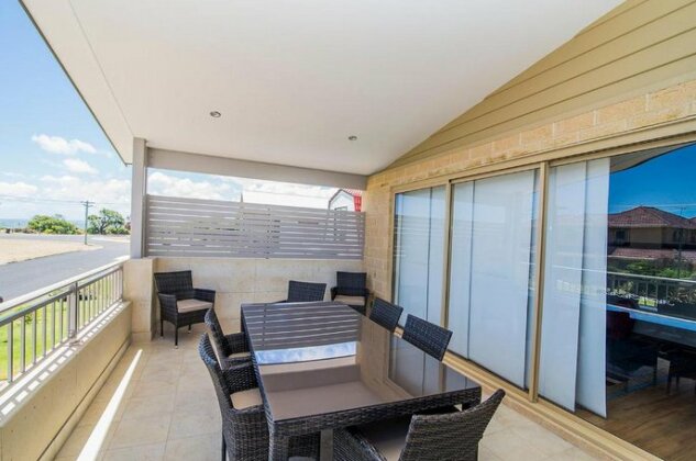 Busselton Holiday Home - Photo5