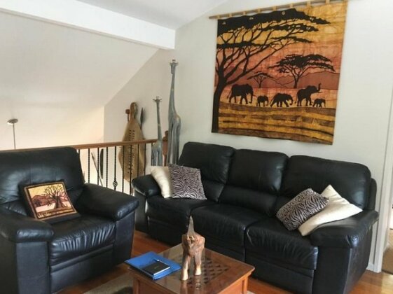 Byfield Creek Lodge B & B - Photo2