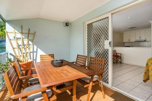 Heather's Hideaway - Photo2