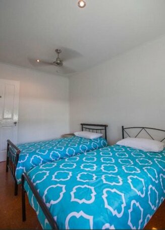 3 Bedroom Apartment / Spence St - Photo4