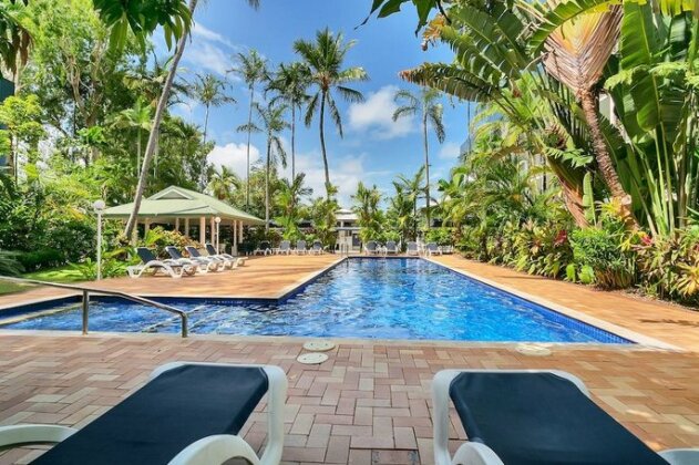 Agincourt Beachfront Apartments - Photo4