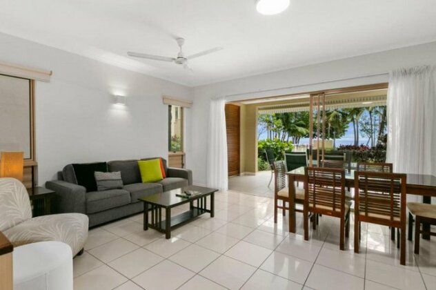 Amphora Resort Luxury Private Apts - Photo3