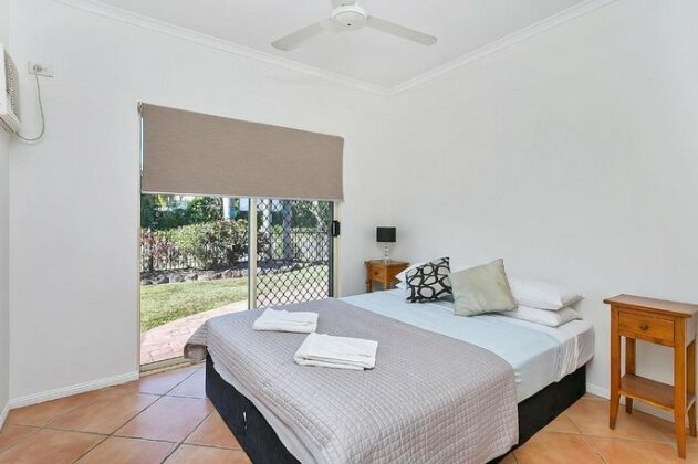 Beachcomber Trinity Beach - Photo4