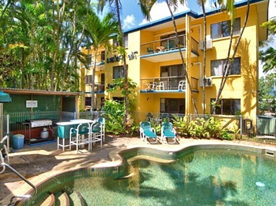 Budget Apartment Trinity Beach - Photo2