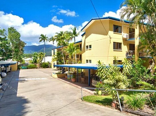 Budget Apartment Trinity Beach - Photo3