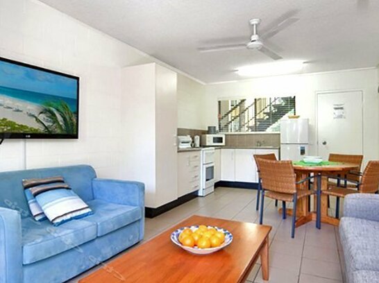 Budget Apartment Trinity Beach - Photo5