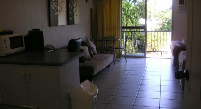 Cairns Holiday Lodge - Photo4