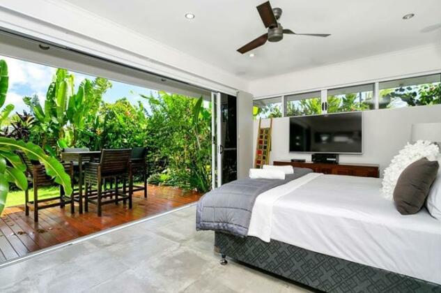 Coral Edge - Luxury Retreat - Photo2